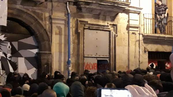 Ocupan de nuevo el Palacio del Marqués de Rozalejo en Pamplona. Ocupan de nuevo el Palacio del Marqués de Rozalejo en Pamplona.