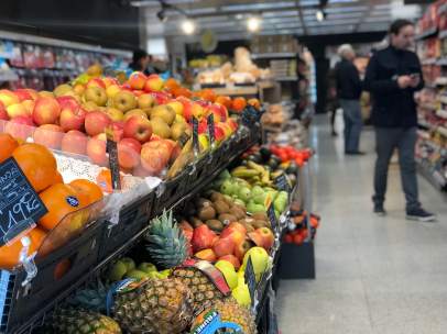 Frutas en un supermercado
