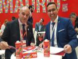 Acuerdo en Fitur para promoción Cueva del Tesoro en el bus turístico de Málaga