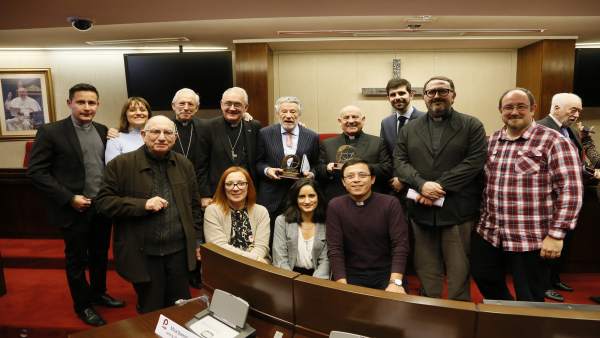 La Oficina de Comunicación de la Iglesia en Aragón recoge el premio ¡Bravo! La Oficina de Comunicación de la Iglesia en Aragón recoge el premio ¡Bravo!