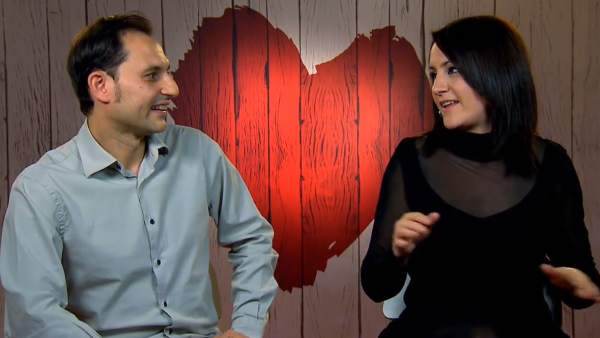 Carlos y Tania, en 'First Dates'. Carlos y Tania, en 'First Dates'.