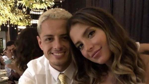 Chicharito y su pareja Sarah Kohan Chicharito y su pareja Sarah Kohan
