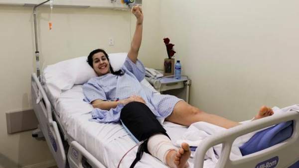 Carolina Marín tras ser operada de la rotura de ligamento cruzado Carolina Marín tras ser operada de la rotura de ligamento cruzado