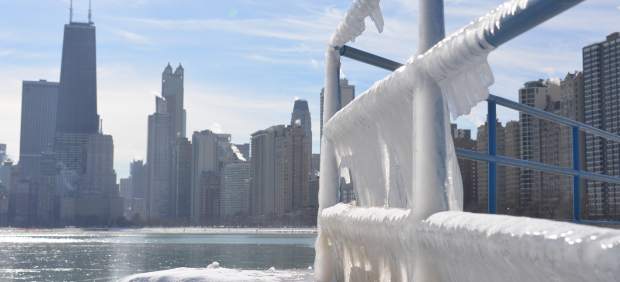 Chicago enfrenta "peligroso" frío con estufas en la calle y refugios de calor  