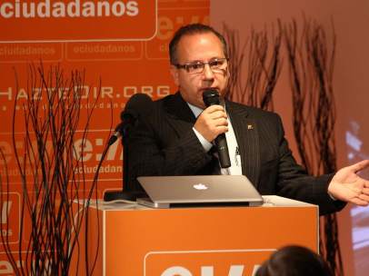 Francisco José Alcaraz, nuevo senador por Vox.
