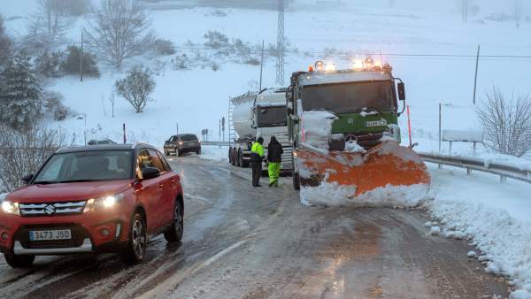 La borrasca 'Helena' deja copiosas nevadas. La borrasca 'Helena' deja copiosas nevadas.