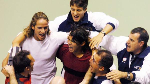 El equipo español de Copa Davis en 2004 El equipo español de Copa Davis en 2004