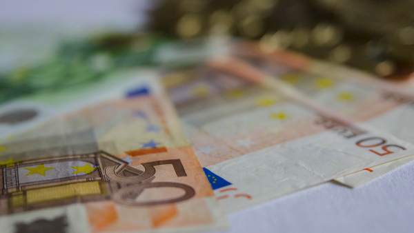 Monedas, moneda, billete. Billetes, euro , euros, capital, efectivo, metálico Monedas, moneda, billete. Billetes, euro , euros, capital, efectivo, metálico
