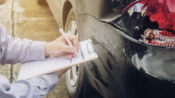¿Qué documentación hay que llevar siempre en el coche? ¿Qué documentación hay que llevar siempre en el coche?