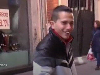 El joven del palillo en el DNI