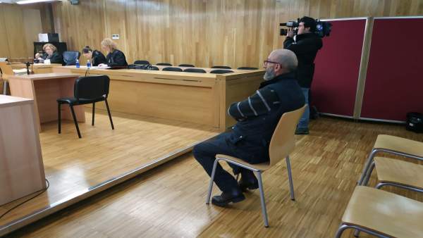Prosigue el juicio contra el fraile de O Cebreiro (Lugo) acusado de abusos sexua Prosigue el juicio contra el fraile de O Cebreiro (Lugo) acusado de abusos sexua