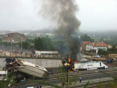 Accidente de un tren Alvia en Angrois (Santiago) el 24 de julio de 2013