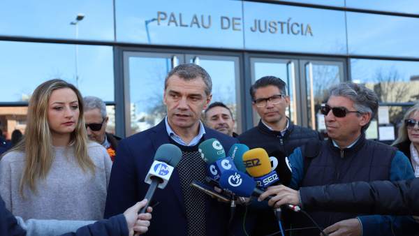 El Diputado De Ciudadanos Por Valencia En El Congreso Toni Cantó El Diputado De Ciudadanos Por Valencia En El Congreso Toni Cantó