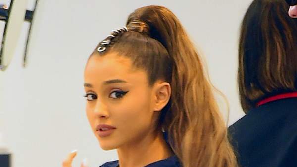 La cantante Ariana Grande La cantante Ariana Grande