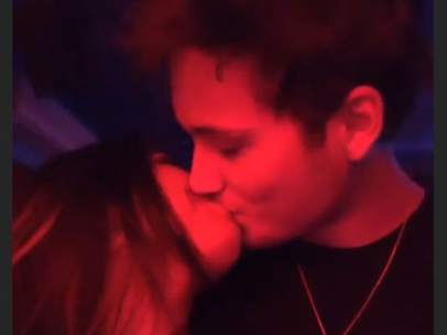 Beso de África y Damion