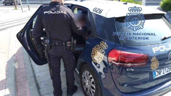 Un coche patrulla de la Policía Nacional Un coche patrulla de la Policía Nacional