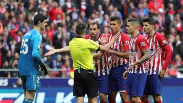 Atlético de Madrid vs. Real Madrid. Atlético de Madrid vs. Real Madrid.