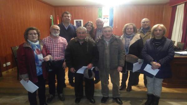 Ayuntamiento de Monachil entrega subvenciones a asociaciones locales Ayuntamiento de Monachil entrega subvenciones a asociaciones locales