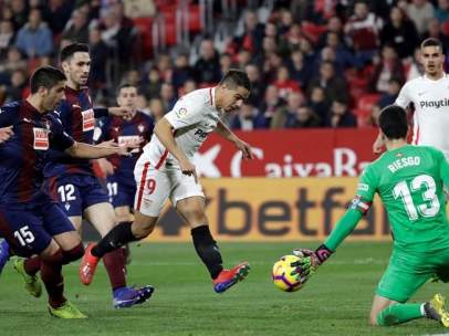 Sevilla vs. Eibar.