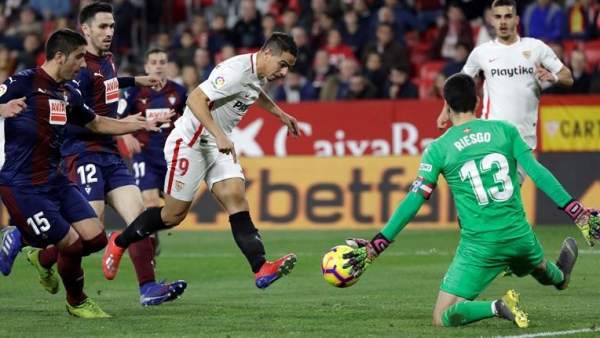 Sevilla vs. Eibar. Sevilla vs. Eibar.