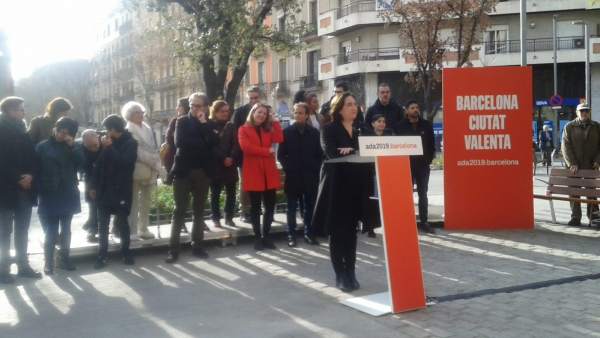 Rueda de prensa de Ada Colau con los miembros de su lista para las municipales de Barcelona. Rueda de prensa de Ada Colau con los miembros de su lista para las municipales de Barcelona.