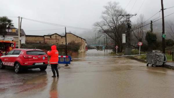 Temporal de lluvia en Asturias, río Nalón, inundaciones en Trubia Temporal de lluvia en Asturias, río Nalón, inundaciones en Trubia