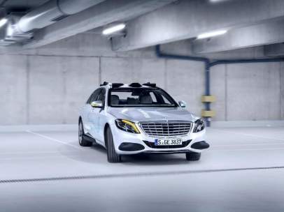 Autónomo y con señales luminosas 360 grados, así es el nuevo coche de Mercedes.