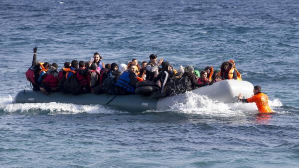 Misión de rescate de refugiados de Proemaid en el Mediterráneo central y Lesbos Misión de rescate de refugiados de Proemaid en el Mediterráneo central y Lesbos
