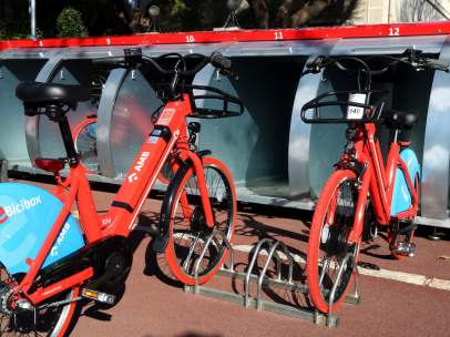 Dos bicicletas del nuevo servicio E-Bicibox.