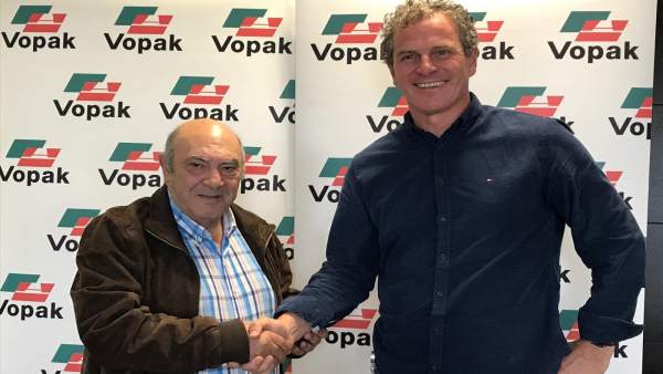 Firma del acuerdo de colaboración entre Vopak y Atletismo Bahía de Algeciras Firma del acuerdo de colaboración entre Vopak y Atletismo Bahía de Algeciras