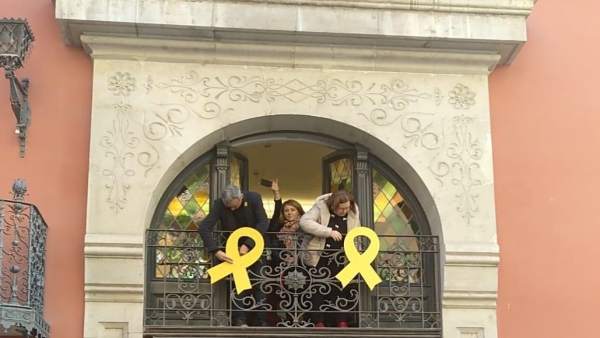 La presidenta de la Diputación de Lleida, Rosa Maria Perelló, junto a la vicepre La presidenta de la Diputación de Lleida, Rosa Maria Perelló, junto a la vicepre