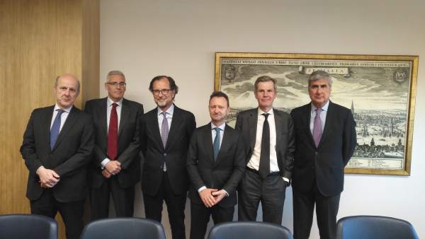 Seis de los ocho socios fundadores de Zurbarán Abogados Seis de los ocho socios fundadores de Zurbarán Abogados