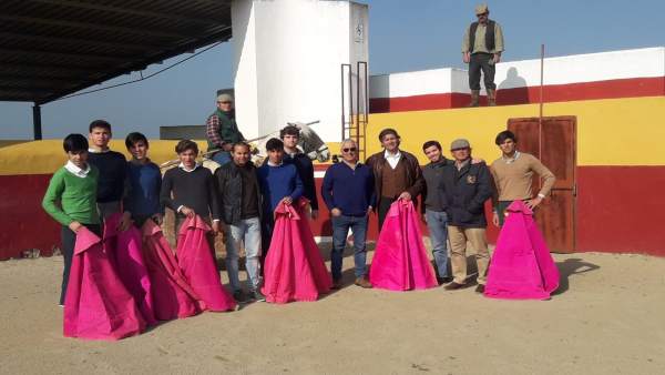 Alumnos de la escuela de tauromaquia Alumnos de la escuela de tauromaquia