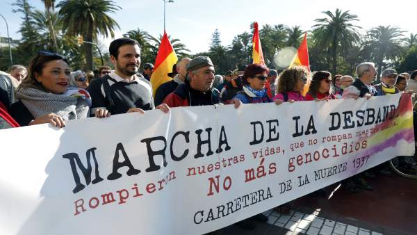 Salida de la marcha de la Desbandá Salida de la marcha de la Desbandá