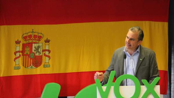 El secretario general de Vox, Javier Ortega Smith, durante un acto en Cuenca. El secretario general de Vox, Javier Ortega Smith, durante un acto en Cuenca.