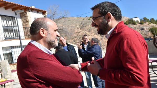 El secretario de Organización del PSOE en C-LM, Sergio Gutiérrez, y el vicepresi El secretario de Organización del PSOE en C-LM, Sergio Gutiérrez, y el vicepresi