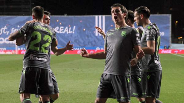 Oyarzabal celebra un gol con la Real Sociedad Oyarzabal celebra un gol con la Real Sociedad