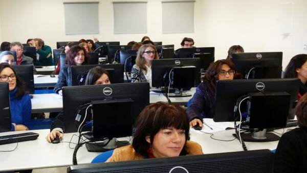 Diputación ofrece 170 cursos en la plataforma Aula Mentor Diputación ofrece 170 cursos en la plataforma Aula Mentor