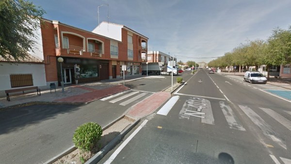 Avenida de los Reyes Católicos en Sonseca Avenida de los Reyes Católicos en Sonseca