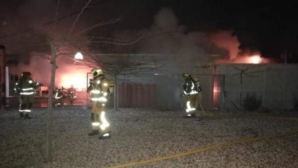 Un incendi calcina el bar i la cuina d'un kàrting de Benidorm Un incendi calcina el bar i la cuina d'un kàrting de Benidorm
