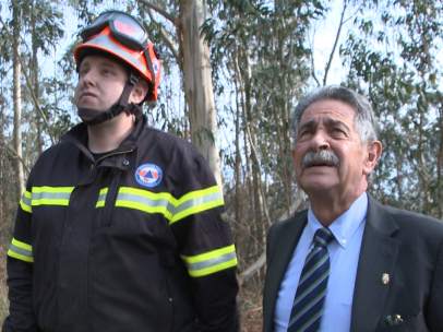 Revilla visita Ramales de la Victoria tras incendios