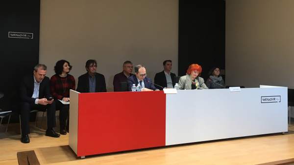 Presentación del informe semestral sobre la programación de los medios de comuni Presentación del informe semestral sobre la programación de los medios de comuni