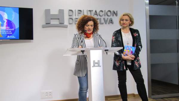 La Vicepresidenta De La Diputación, María Eugenia Limón, Y La Autora De La Guía La Vicepresidenta De La Diputación, María Eugenia Limón, Y La Autora De La Guía