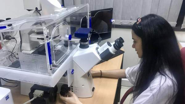 Olaya Santiago-Fernández, primera autora del estudio para frenar el envejecimiento acelerado. Olaya Santiago-Fernández, primera autora del estudio para frenar el envejecimiento acelerado.