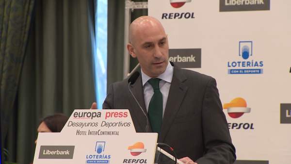 Rubiales anuncia la nueva 'final four' de la Supercopa Rubiales anuncia la nueva 'final four' de la Supercopa