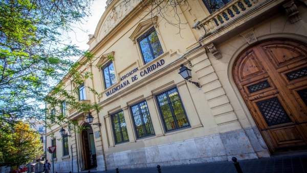 Casa Caridad alerta d'un augment de la pobresa Casa Caridad alerta d'un augment de la pobresa