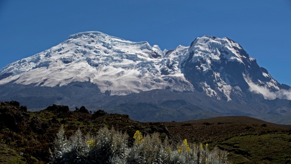 Volcán Antisana Volcán Antisana
