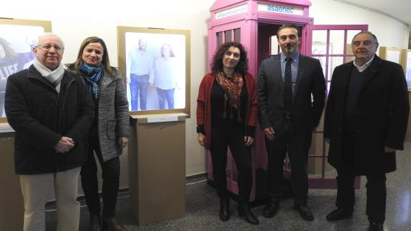 Responsables de Fundación Cajasur y Asaenec en la exposición Responsables de Fundación Cajasur y Asaenec en la exposición