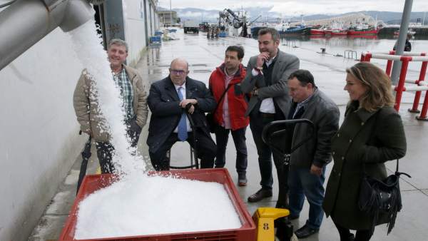 Visita a la fábrica de hielo del Puerto de Santoña Visita a la fábrica de hielo del Puerto de Santoña