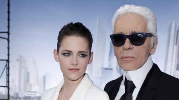 Karl Lagerfeld y Kristen Stewart Karl Lagerfeld y Kristen Stewart